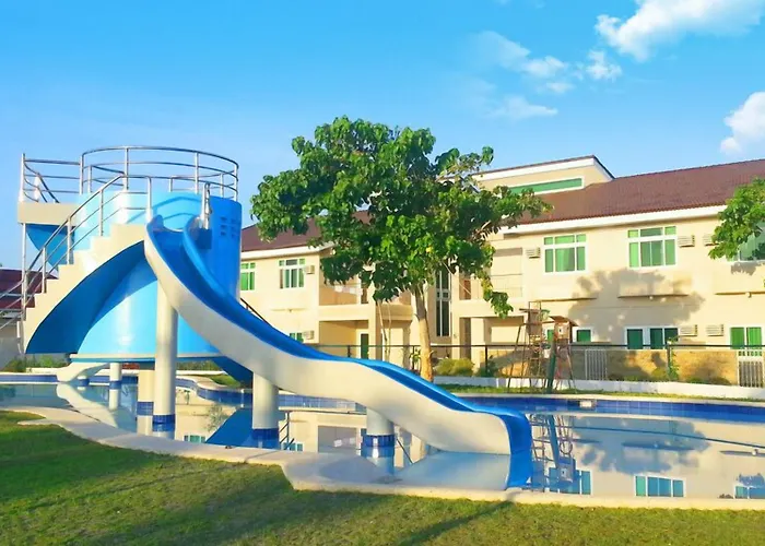 Queens Island Golf And Medellin